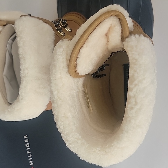 Tommy Hilfiger Rusteen boot Rain-snow Color Dark Natural size 8 New With Box - Picture 4 of 13